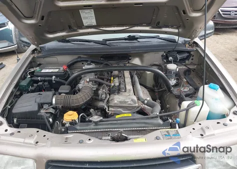 2002 Chevrolet Tracker Hard Top Base из США, поврежденный, VIN 2CNBJ13C126936877